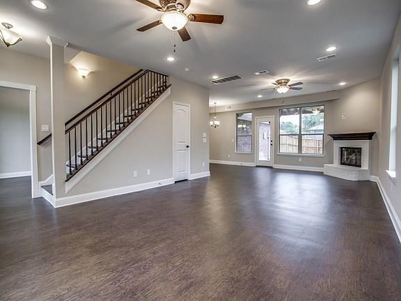 4th image of 802 Foxwood Ln