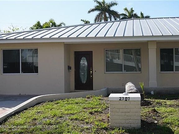 3rd image of 2707 NE 33rd Ave