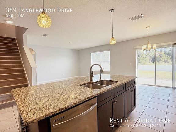 5th image of 389 Tanglewood Dr