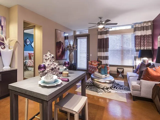 Dining & Living