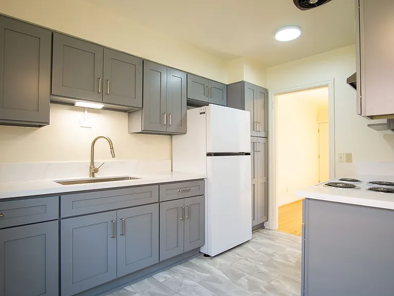 2500 NE Couch St #3 — Photo 4