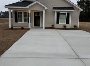 2587 Cottonwood Dr, Loris, SC 29569