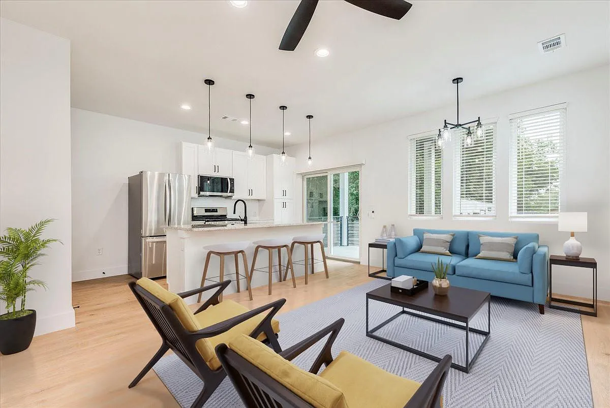 2 bed, 2.5 bath, 958 sqft, $2,200 — Photo 2
