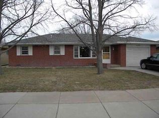 71 S Bare Ave, North Platte, NE 69101