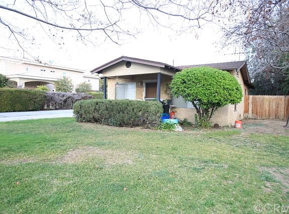 2nd image of 5808 N Vista St