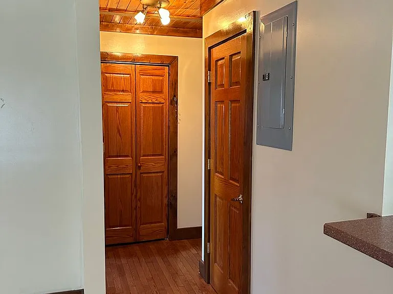 3112 Rockingham Rd — Photo 8