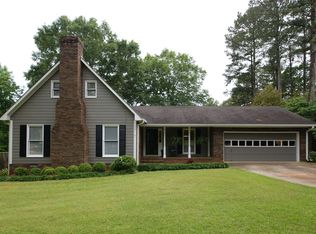 208 Larcom Ln, Griffin, GA 30224