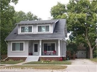 422 7th St NW, Faribault, MN 55021