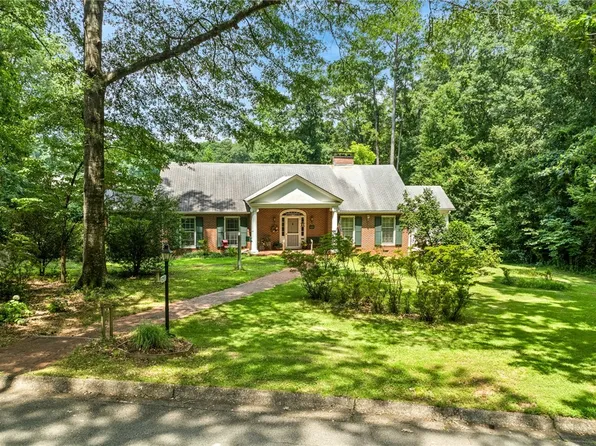 255 S Cary Dr, Auburn, AL 36830