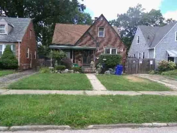 4026 Victory Blvd, Cleveland, OH 44135