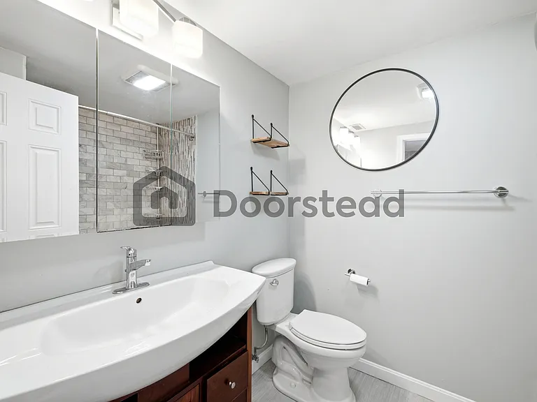 40 Brook St — Photo 14