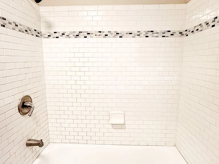 403 Warren St — Photo 10