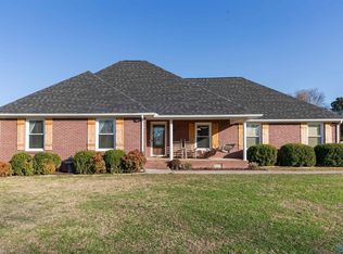 117 Spring Tanner Rd, Hazel Green, AL 35750