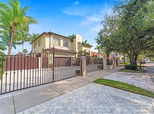 16801 NW 77th Pl, Miami Lakes, FL 33016