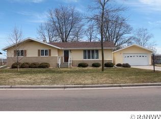 412 N McKenzie St, Stanley, WI 54768