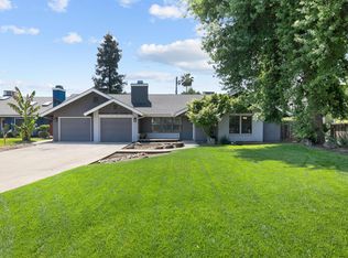 2111 E Iris Ave, Visalia, CA 93292