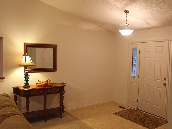 4th image of 766 Wrausmann Dr