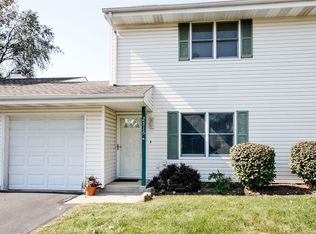 2516 Iris Ln, Crest Hill, IL 60403