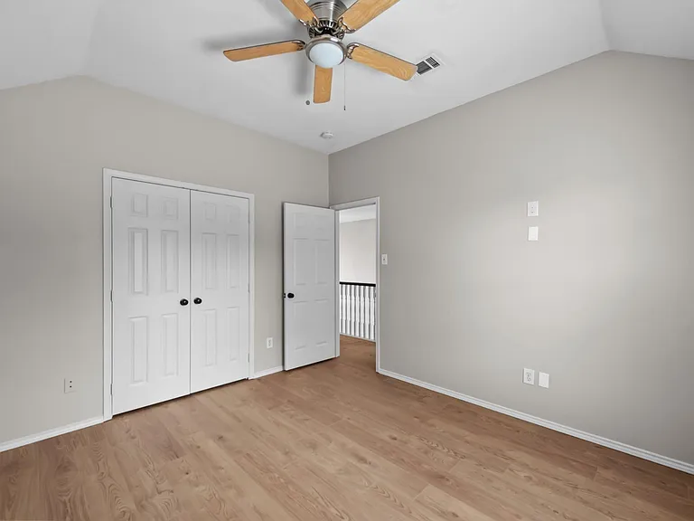 2421 Kittyhawk Dr — Photo 37