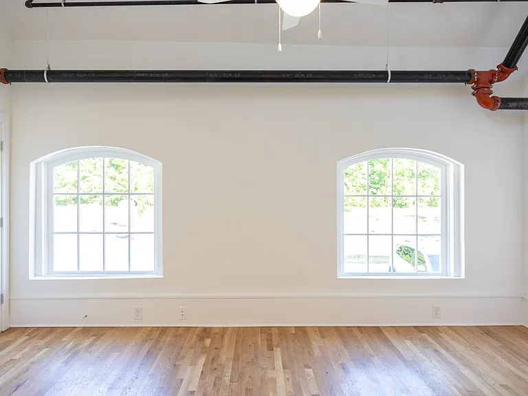 Overton Lofts — Photo 43