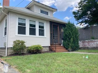 95 Cliffdale Ave, Cranston, RI 02905