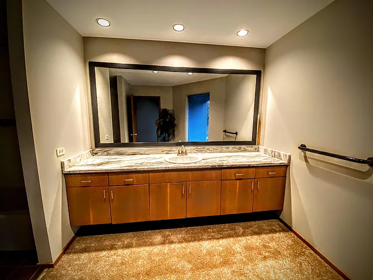 7S560 Donwood Dr E — Photo 14