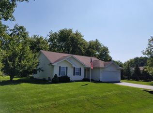 405 Atlantic Dr NE, Poplar Grove, IL 61065