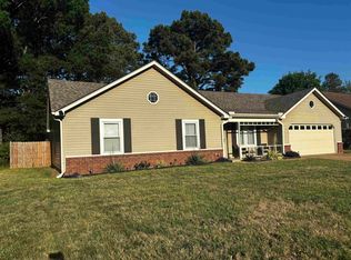 3080 Ridgeway Rd, Memphis, TN 38115
