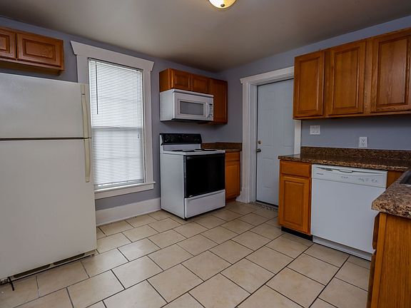 2nd image of 1507 Wilson Ave APT 102