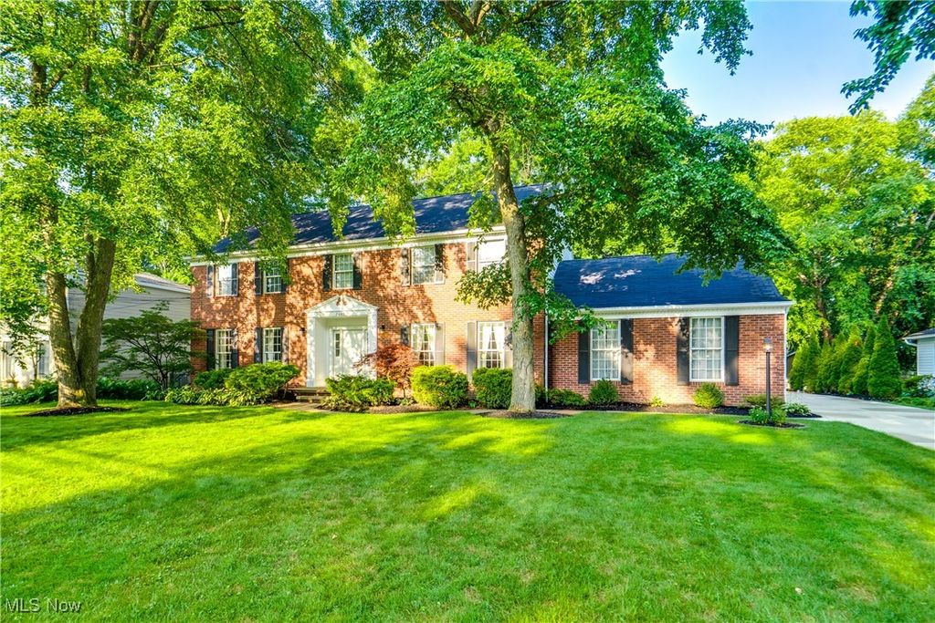 Real estate listing image