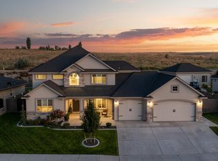 8825 W 12th Ave, Kennewick, WA 99338