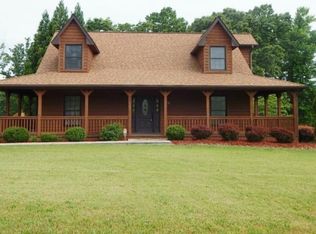 3151 Garrett Rd, Stoneville, NC 27048