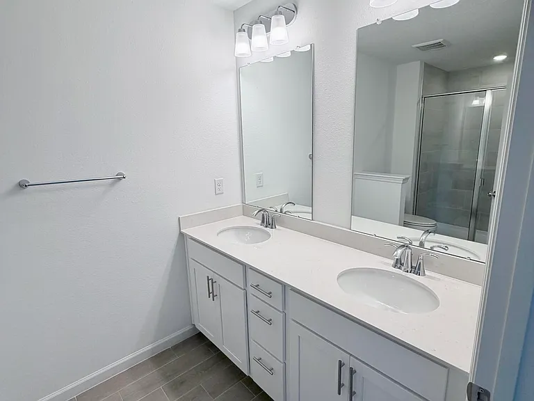 2113 Windward Cay Ln — Photo 29