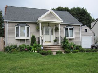 26 Elmwood Cir, Peabody, MA 01960