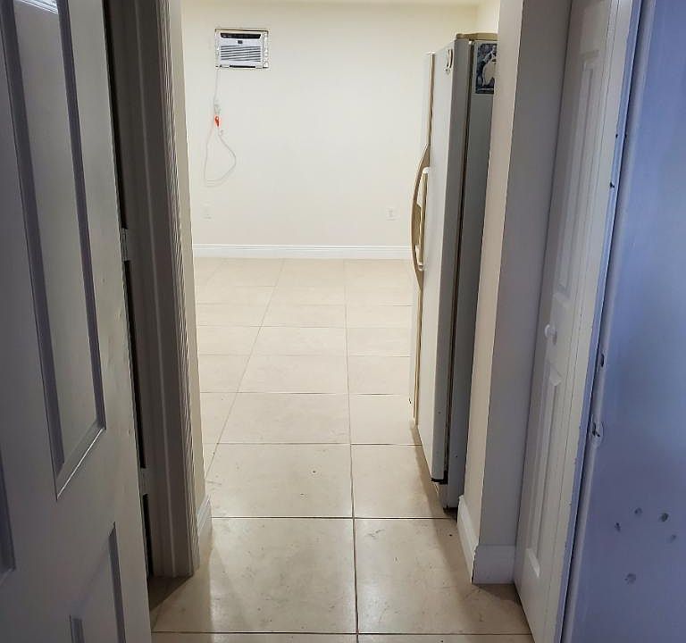 Nice private entrance