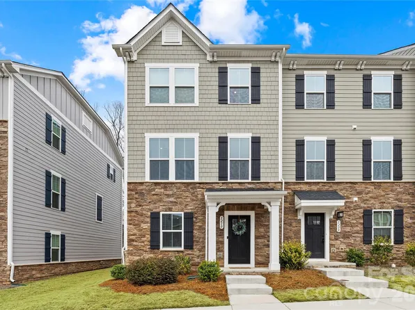 3210 Timber Mill Dr, Matthews, NC 28104