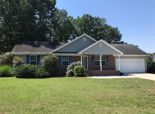 306 Maple Crest Cir NW, Charleston, TN 37310