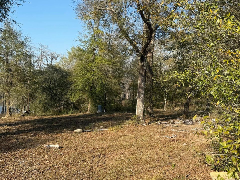 2nd image of 9219 S Silver Lake Rd