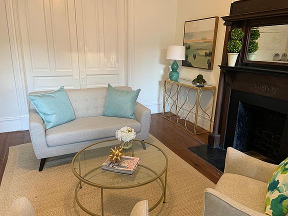 3rd image of 520 W Clay St #1