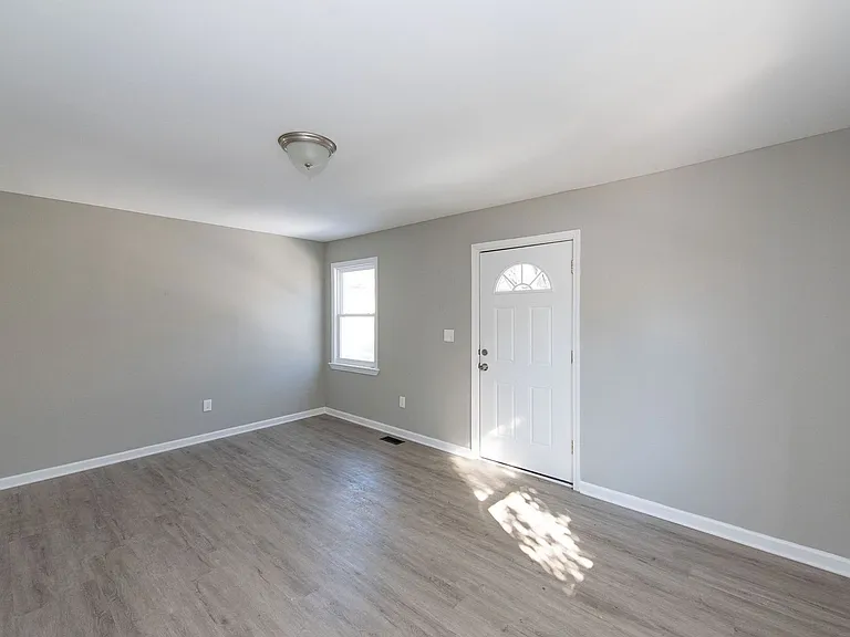 4715 Green Glen Ln — Photo 5
