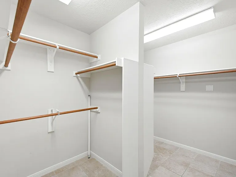 3126 Waters View Dr — Photo 36