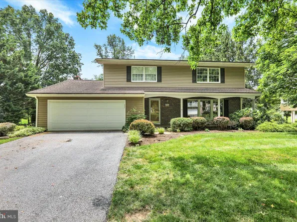 1916 Lincoln Ave, Wyomissing, PA 19610