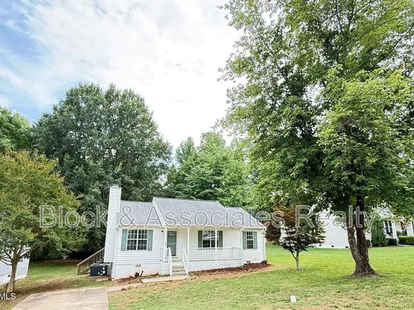610 E Jones Ave, Wake Forest, NC 27587