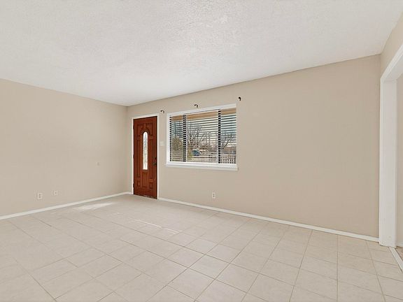 4th image of 2705 Mountain Rd NW