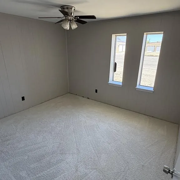 1132 S Hobart St — Photo 5