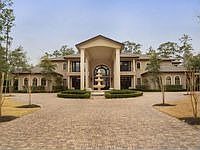 1st image of 10 Magnolia Woods Dr
