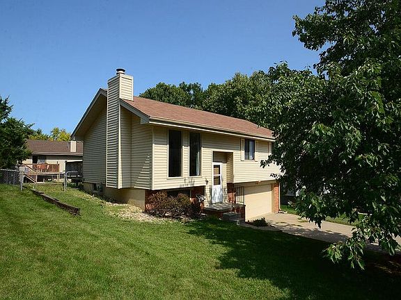 2nd image of 2206 Scarborough Dr