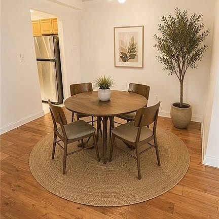 4th image of 2479 Peachtree Rd NE APT 305