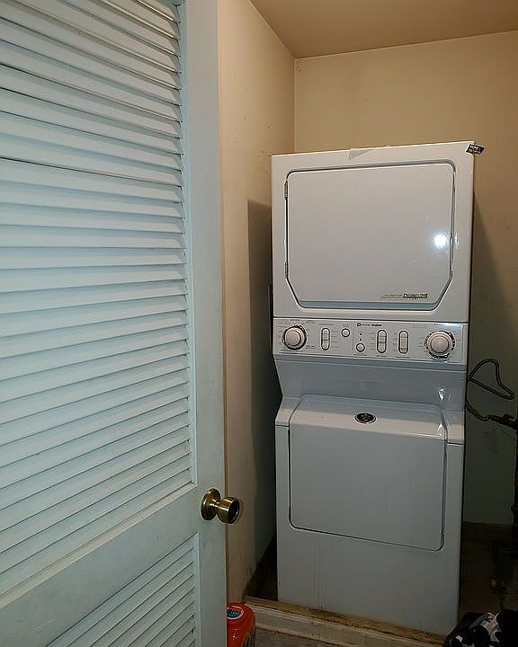 1010 Meadow Ct Helmetta NJ Zillow