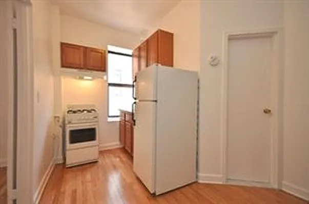 Rented by Douglas Elliman | media 10
